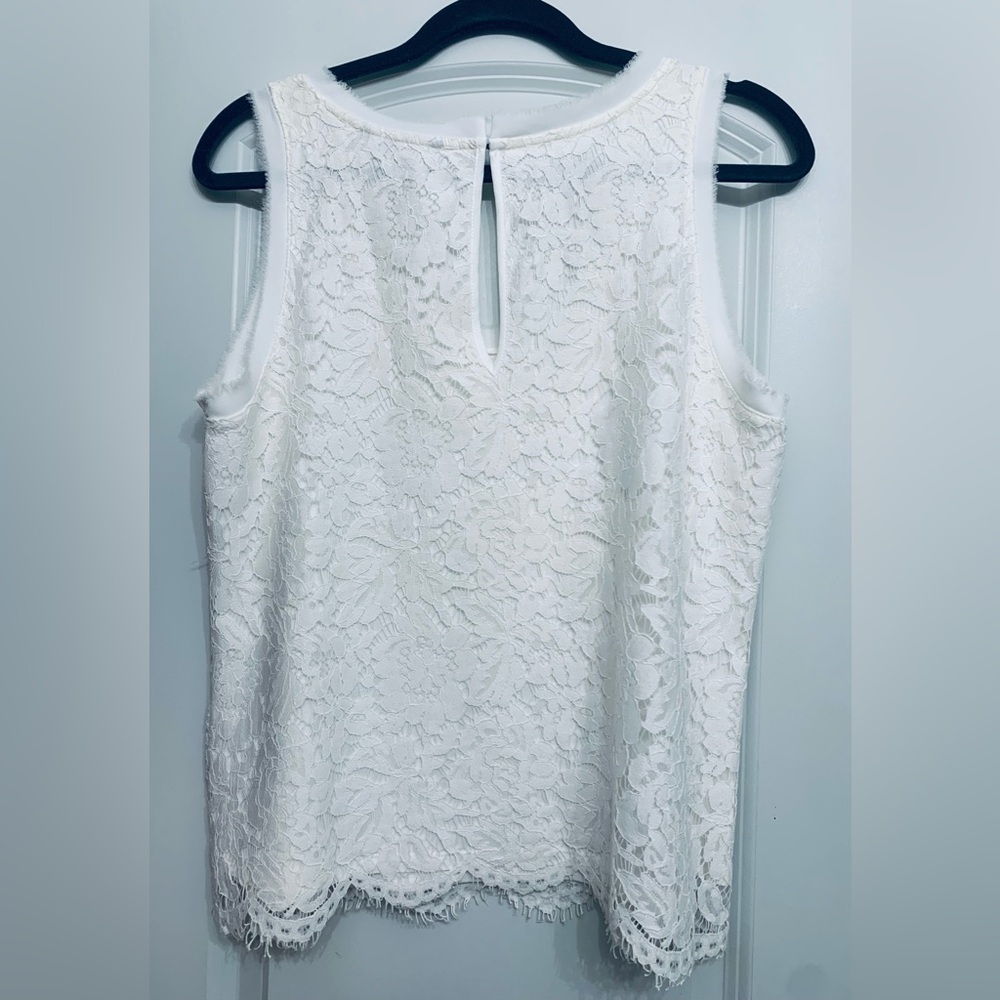 BANANA REPUBLIC, Lace Tops with Lining in Black & White - Picture 5 of 15